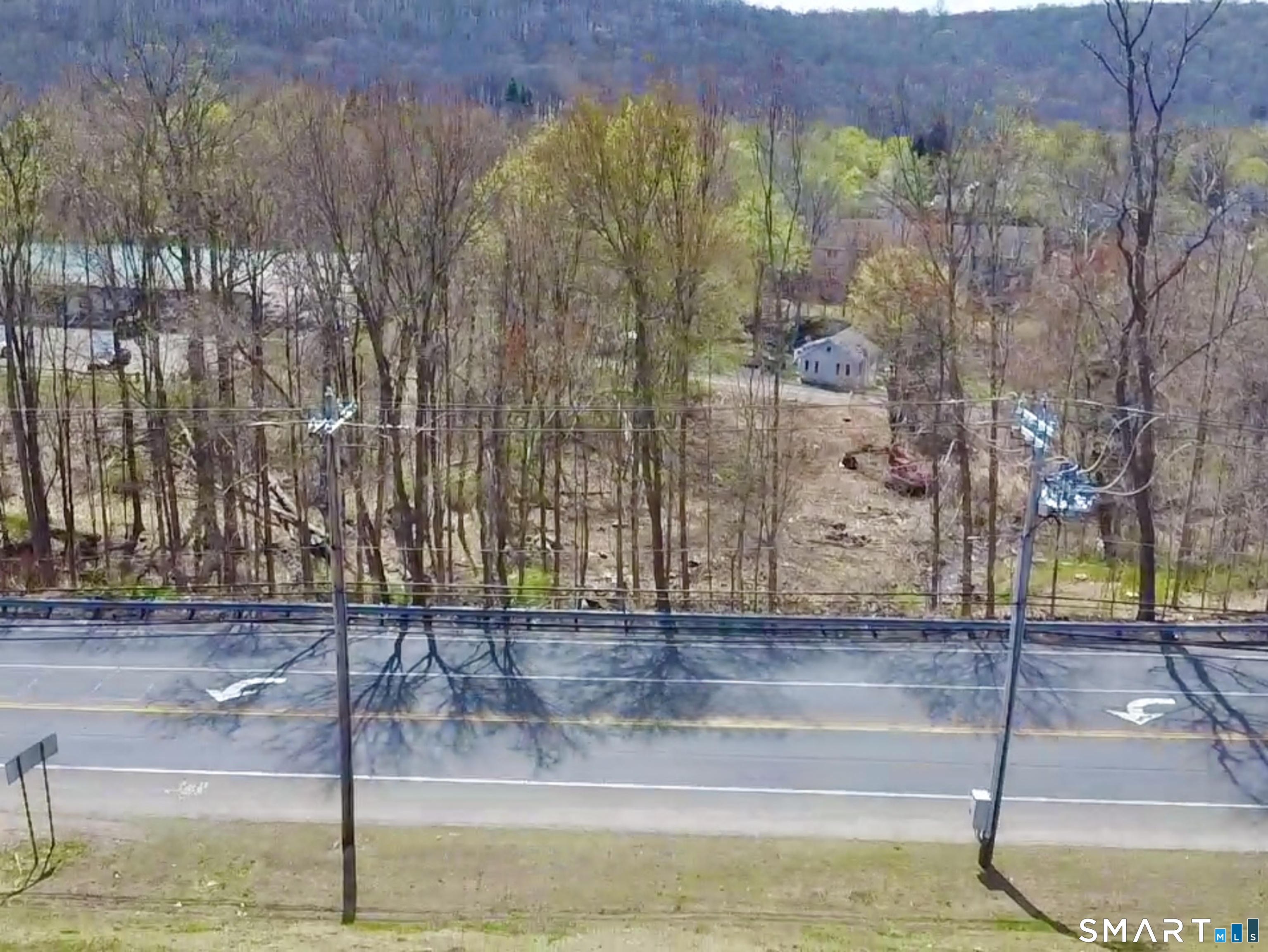 738 Beacon Valley Road Naugatuck, CT 06770 - Photo 5 of 15