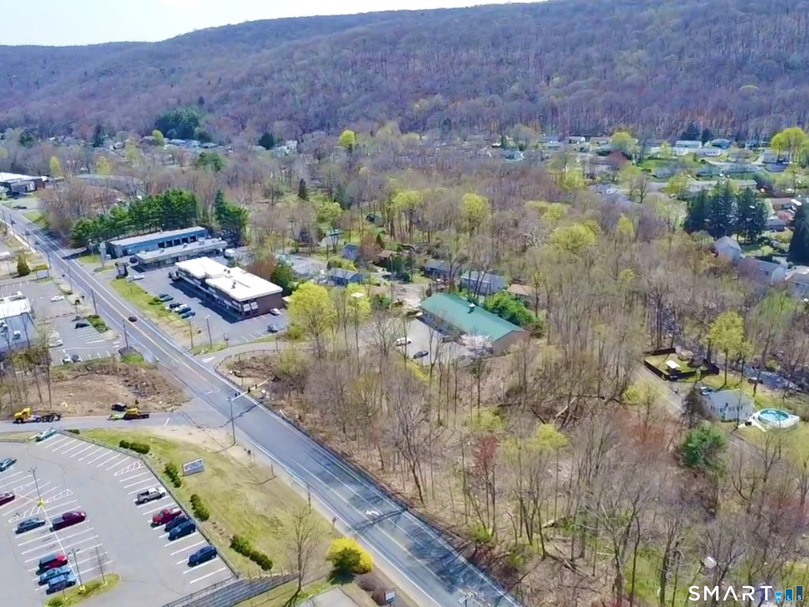 738 Beacon Valley Road Naugatuck, CT 06770 - Photo 7 of 15