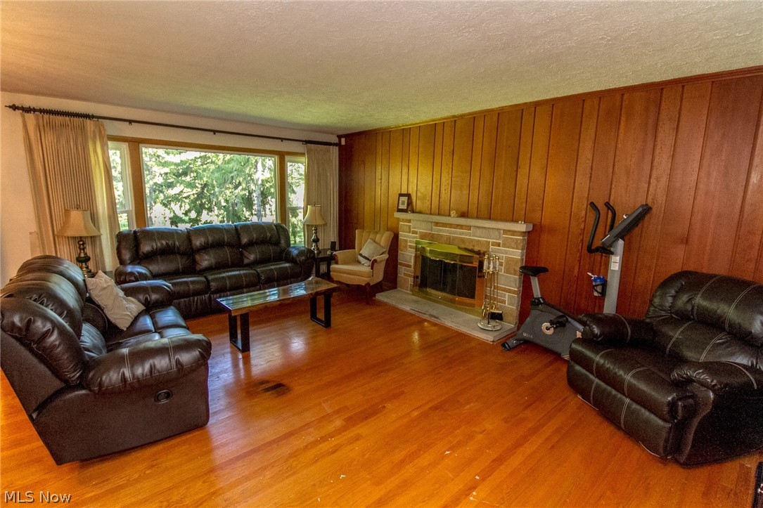 17837 Hicks Road Walton Hills, OH 44146 - Photo 10 of 29