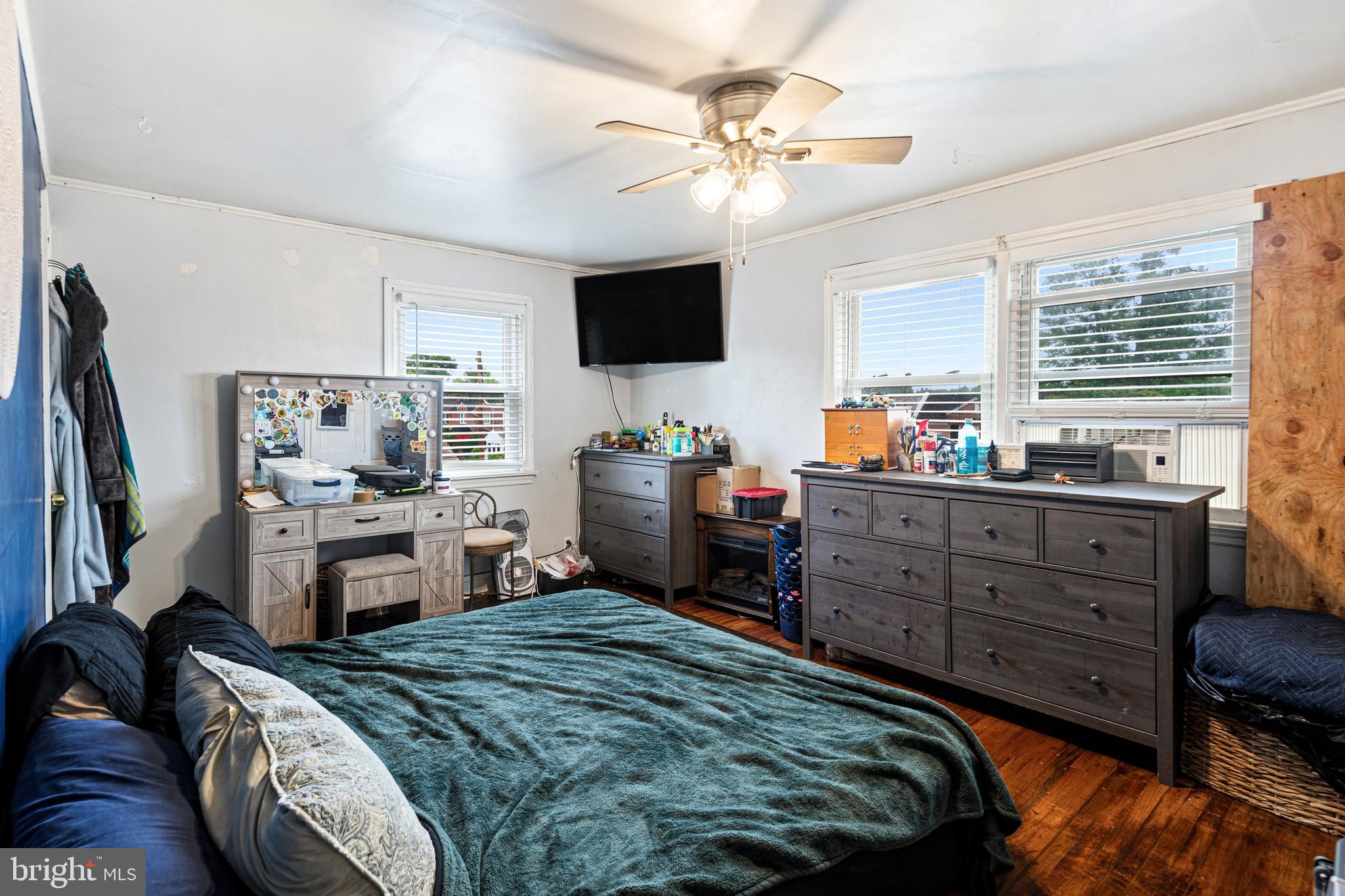 828 Laurel Road Lansdowne, PA 19050 - Photo 8 of 11