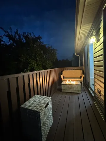 $2,300 | 630 Cross Creek Drive West, Unit BB2, Roselle, IL 60172