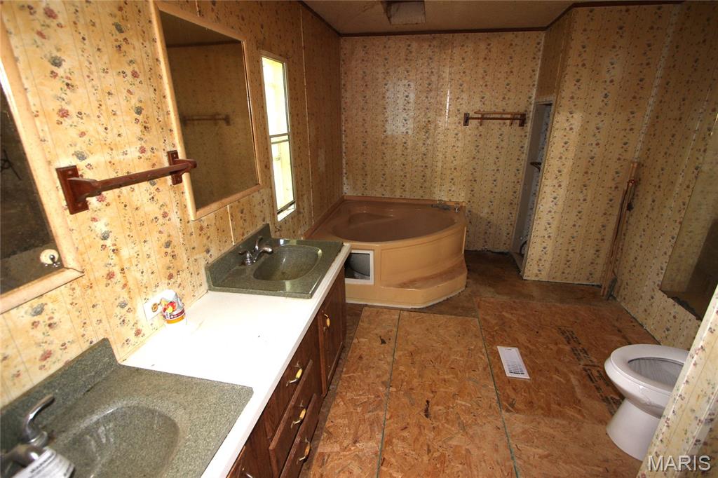 10195 Dellwood Road Mineral Point, MO 63660 - Photo 17 of 17