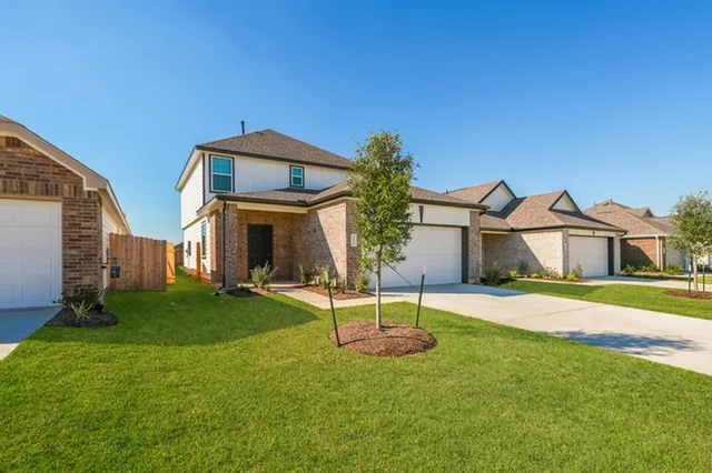 $1,975 | 3005 Wood Lily Drive, Brookshire, TX 77423