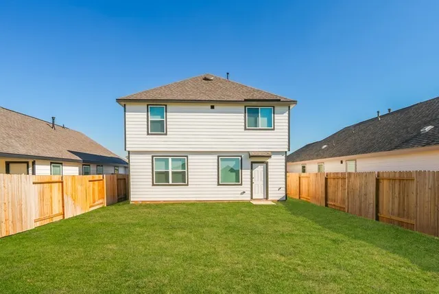 $1,975 | 3005 Wood Lily Drive, Brookshire, TX 77423