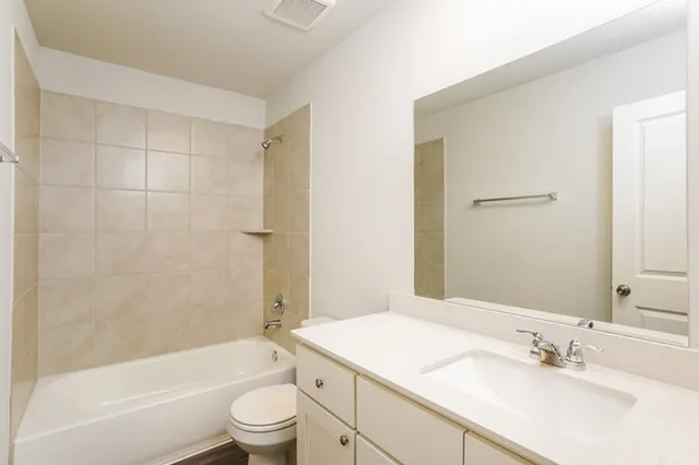 $1,975 | 3005 Wood Lily Drive, Brookshire, TX 77423