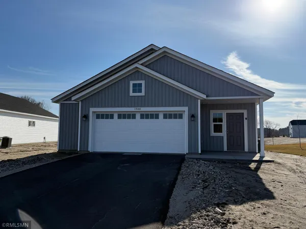 $349,900 | 1500 Meadows Drive, Cedar, MN 55011