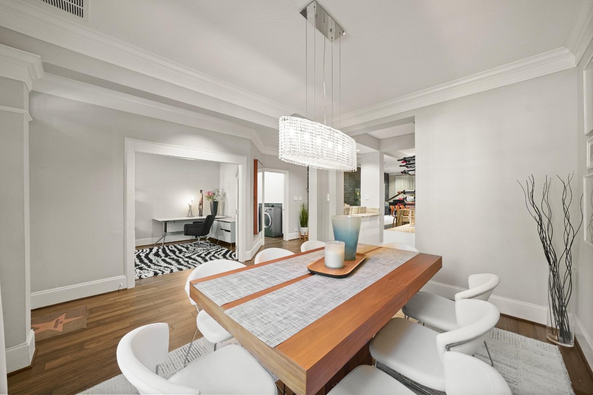 14855 Perthshire Road Houston, TX 77079 - Photo 6 of 40