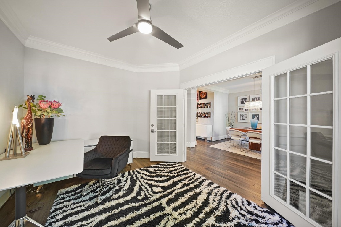 14855 Perthshire Road Houston, TX 77079 - Photo 8 of 40