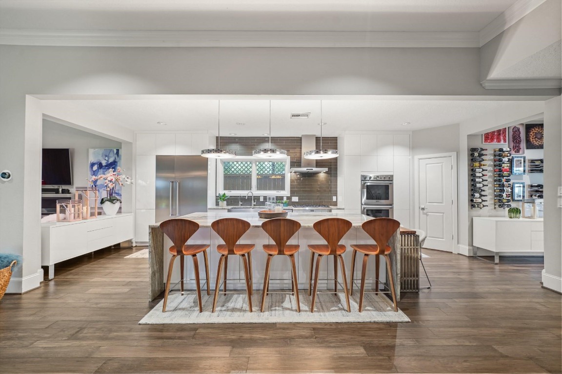 14855 Perthshire Road Houston, TX 77079 - Photo 9 of 40