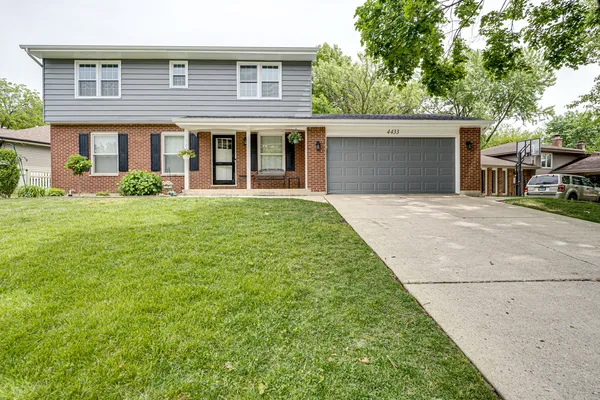 $624,900 | 4433 Normandy Drive, Lisle, IL 60532