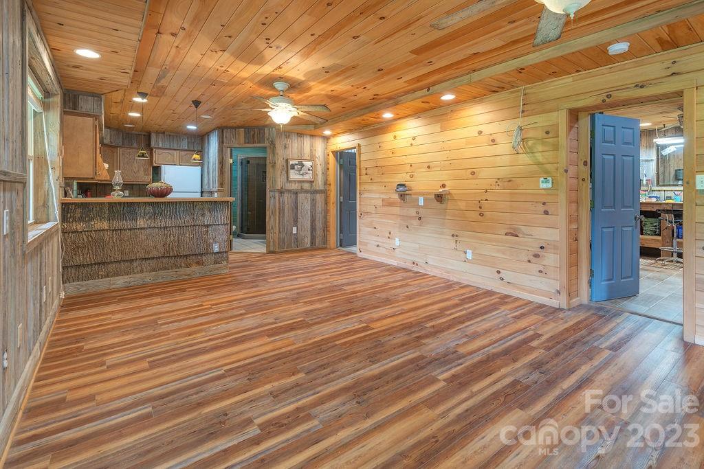 121 Grouse Point Road Hot Springs, NC 28743 - Photo 24 of 48 Gallery Image 24