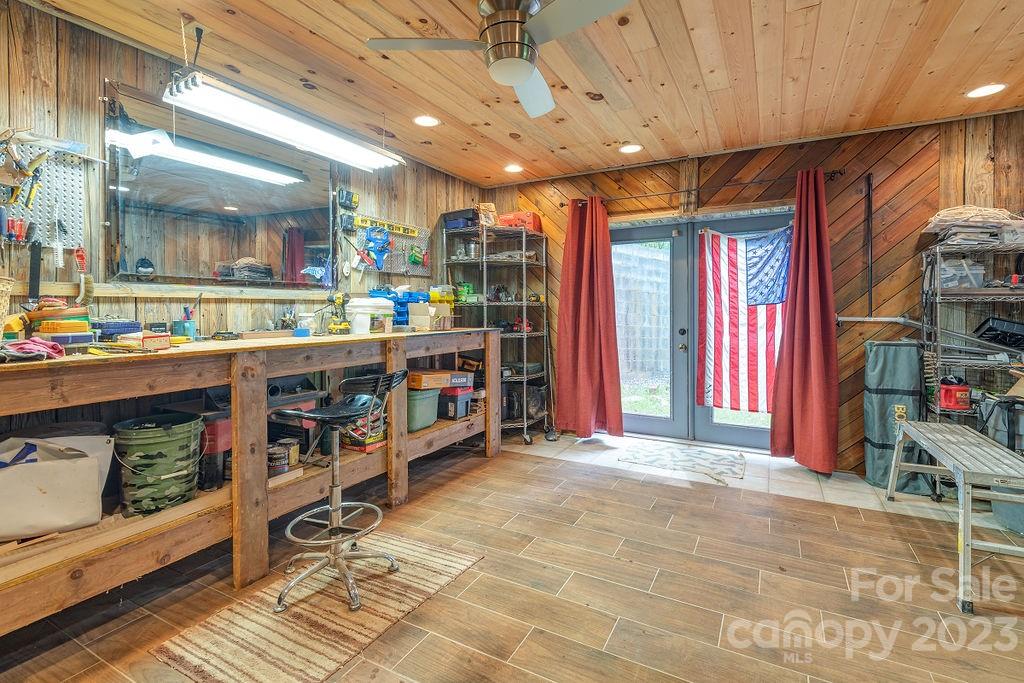 121 Grouse Point Road Hot Springs, NC 28743 - Photo 28 of 48 Gallery Image 28