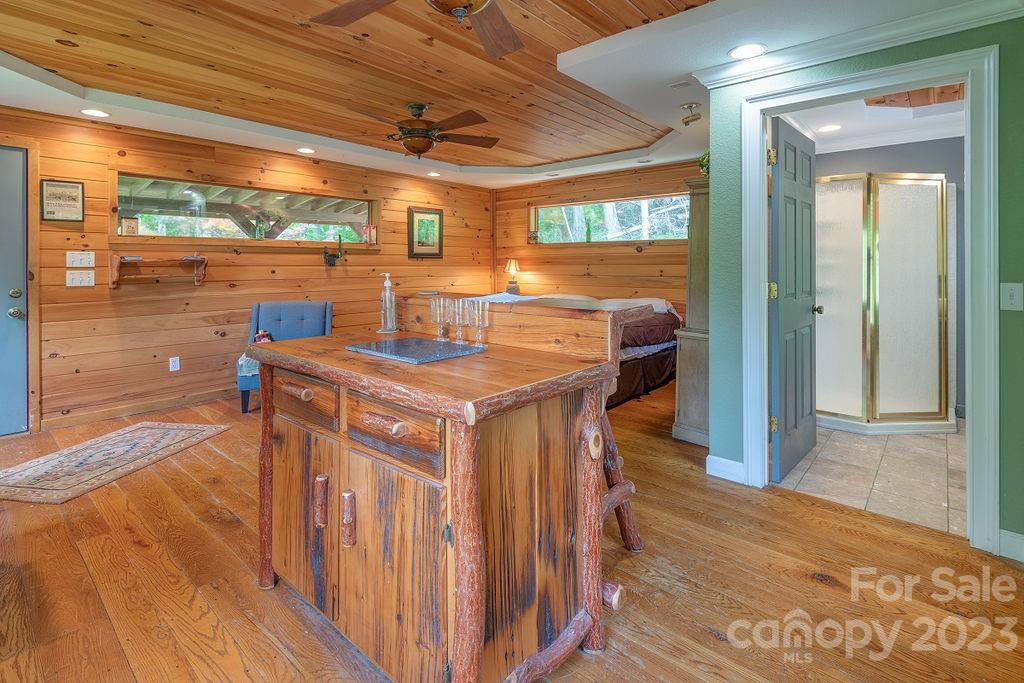121 Grouse Point Road Hot Springs, NC 28743 - Photo 36 of 48 Gallery Image 36