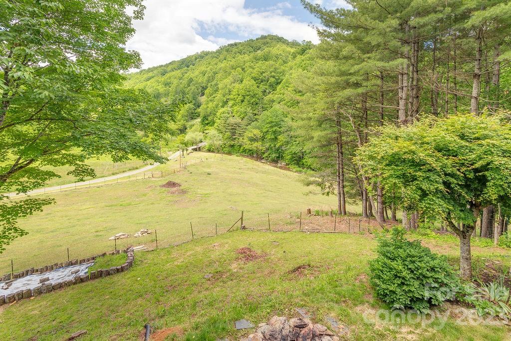 121 Grouse Point Road Hot Springs, NC 28743 - Photo 40 of 48 Gallery Image 40