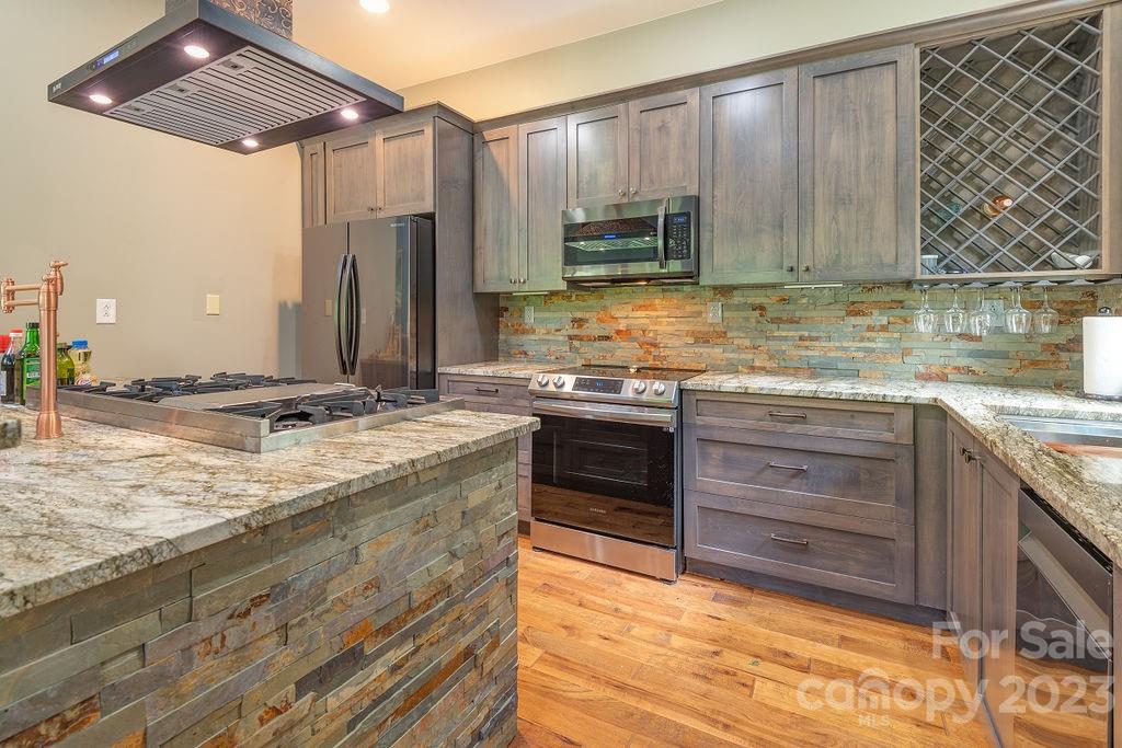 121 Grouse Point Road Hot Springs, NC 28743 - Photo 7 of 48 Gallery Image 7