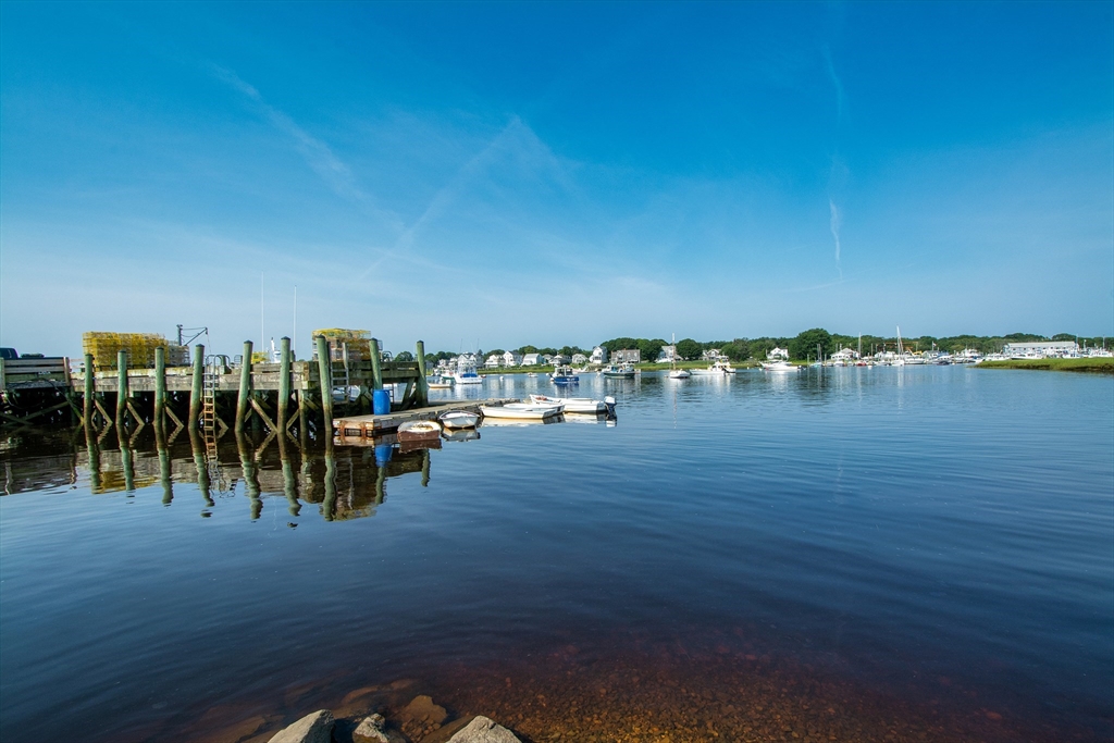 90 Colonial Road Marshfield, MA 02050 - Photo 32 of 35