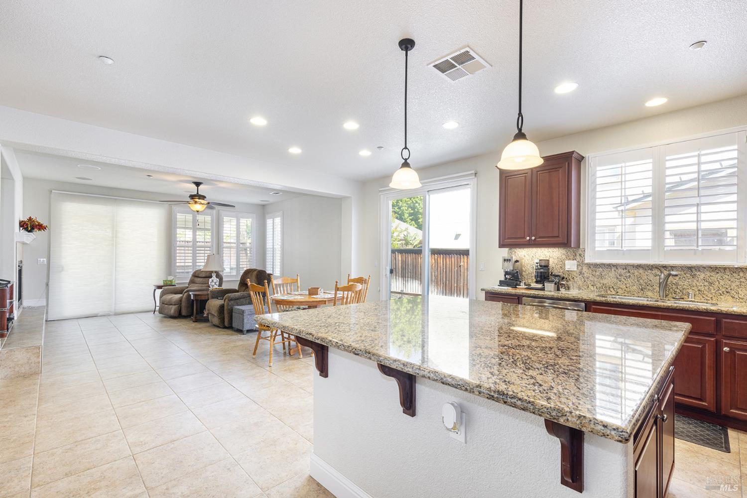 16 Privet Court Oakley, CA 94561 - Photo 12 of 45