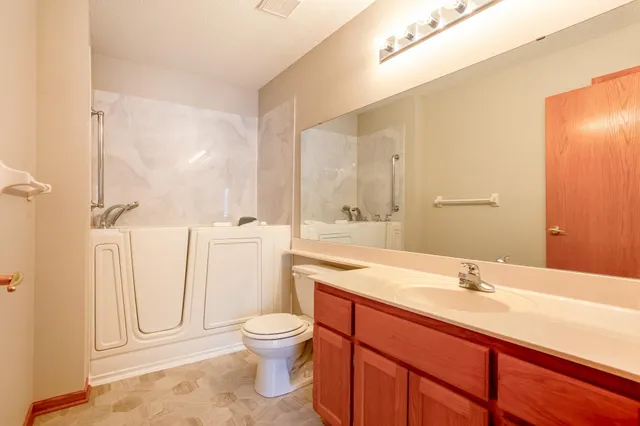 $274,900 | 8537 Telford Lane, Brooklyn Park, MN 55443