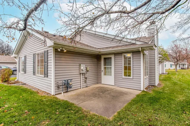 $274,900 | 8537 Telford Lane, Brooklyn Park, MN 55443