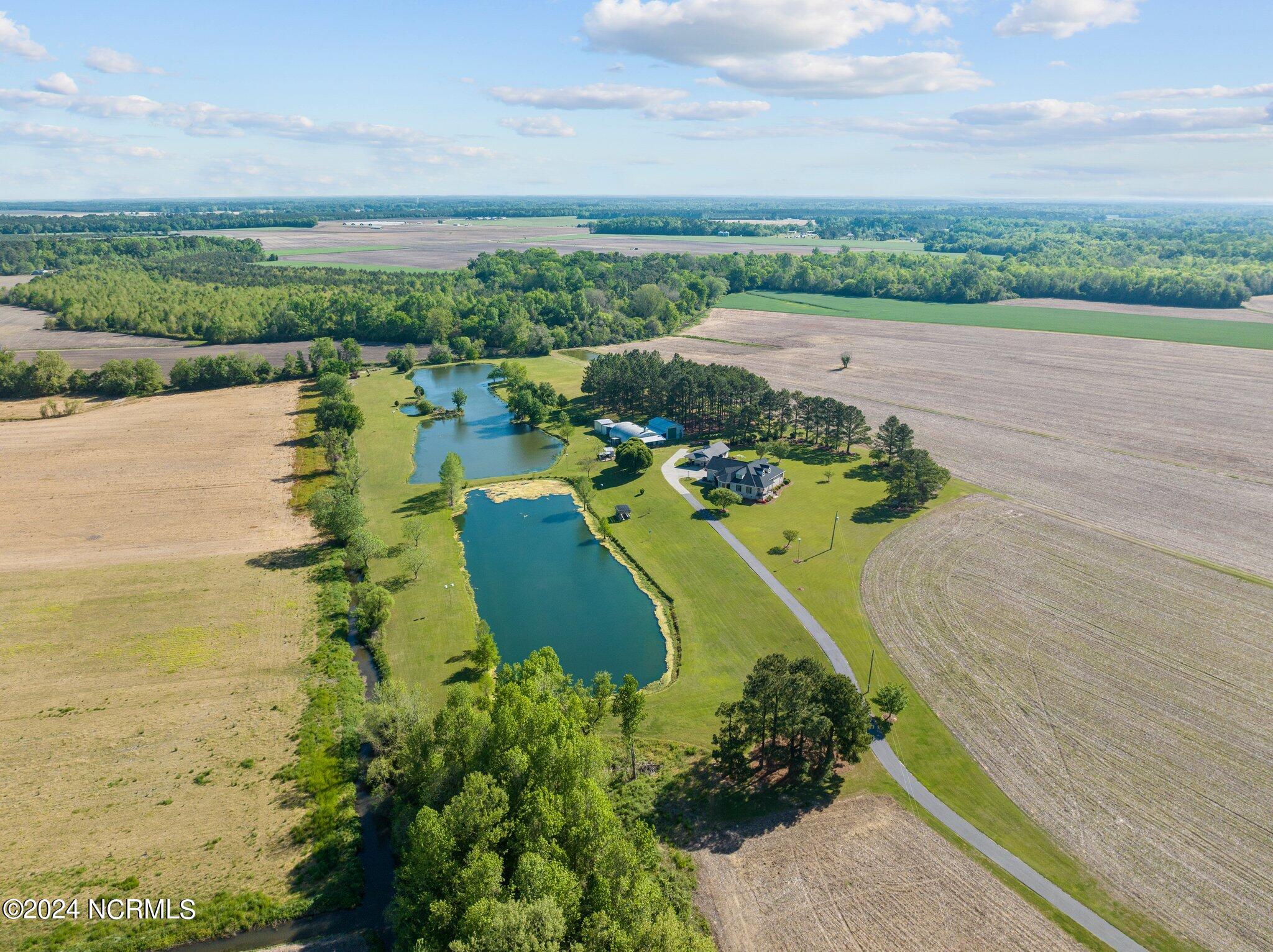 4824 Middle Road Trenton, NC 28585 - Photo 16 of 67 85-web-or-mls-DJI_0512