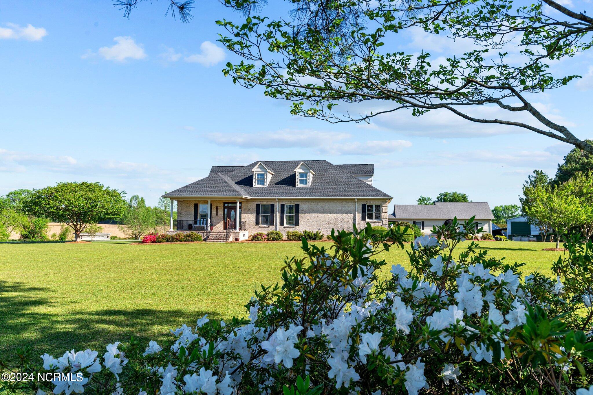 4824 Middle Road Trenton, NC 28585 - Photo 5 of 67 90-web-or-mls-DSC_4289