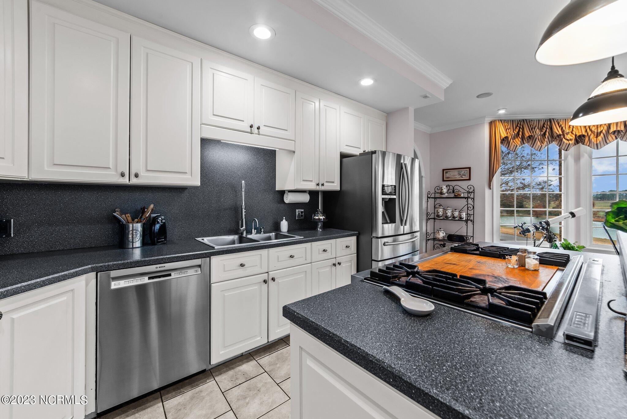 4824 Middle Road Trenton, NC 28585 - Photo 54 of 67 63-web-or-mls-DSC_6609