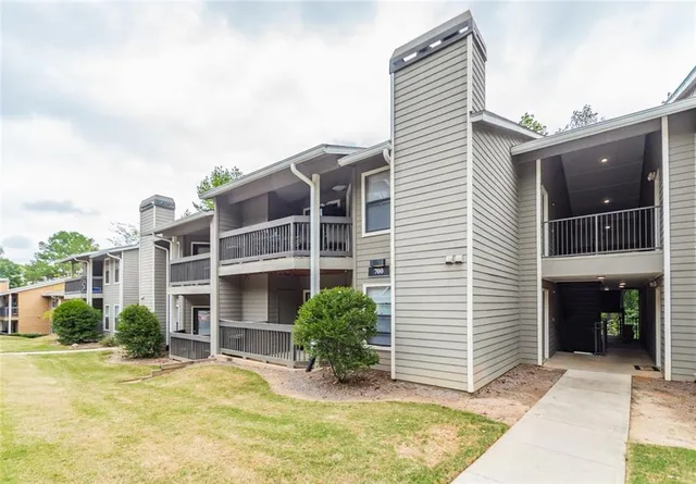 $1,354 | 8085 Adair Lane, Unit 412, Sandy Springs, GA 30350