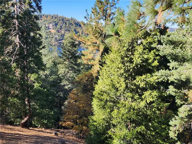 $109,900 | 800 Arbula Drive, Crestline, CA 92325