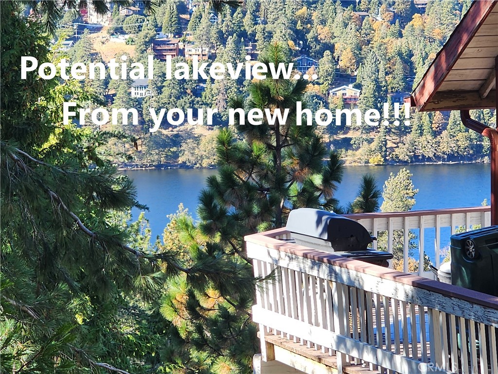 800 Arbula Drive Crestline, CA 92325 - Photo 2 of 21 a balcony with table and chairs