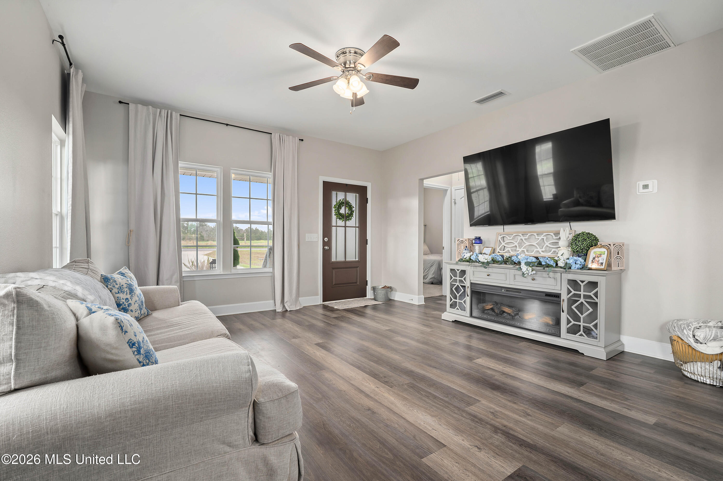 133 Willie Finch Road Lucedale, MS 39452 - Photo 9 of 23 IMG_0212