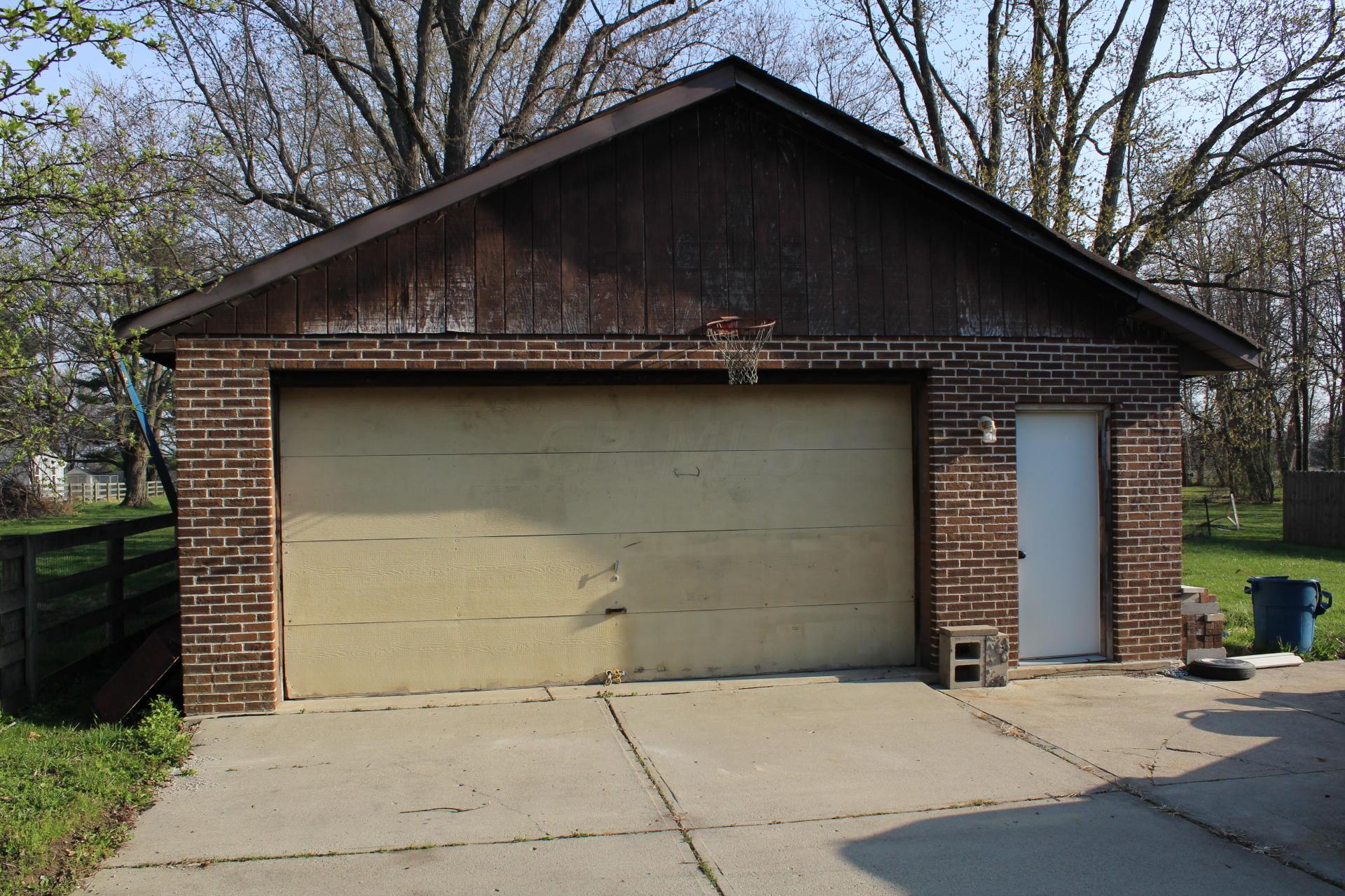13138 Cleveland Road Southwest Pataskala, OH 43062 - Photo 2 of 14