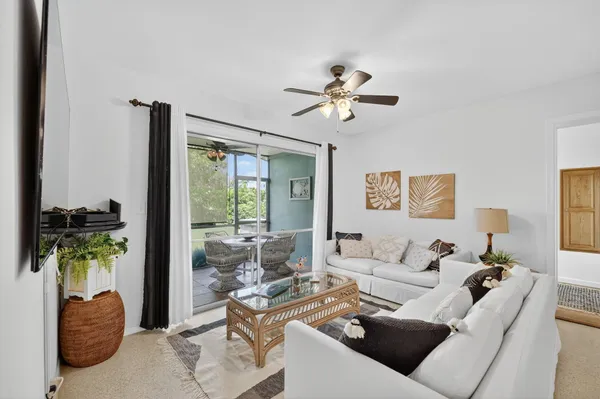 $435,900 | 262 Southeast Monterey Avenue, Stuart, FL 34996