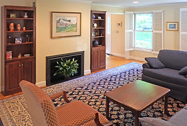 8 Rangeley Road Winchester, MA 01890 - Photo 5 of 24