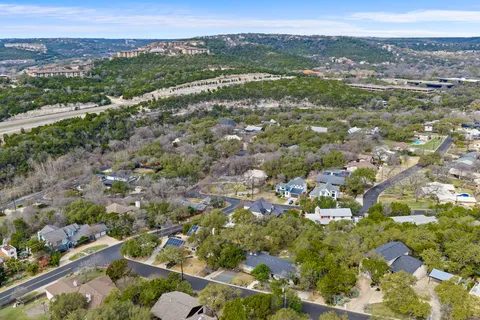 $1,075,000 | 5602 Blueridge Court, Austin, TX 78731