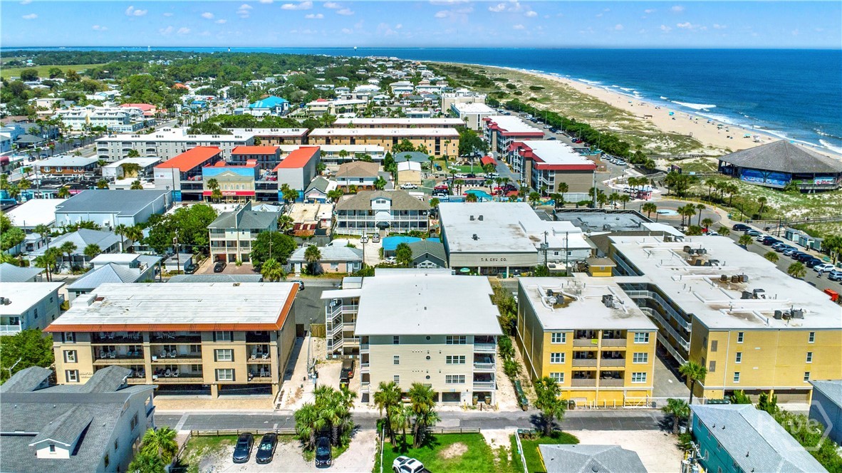 8 Silver Avenue, Unit 4 Tybee Island, GA 31328 - Photo 4 of 38