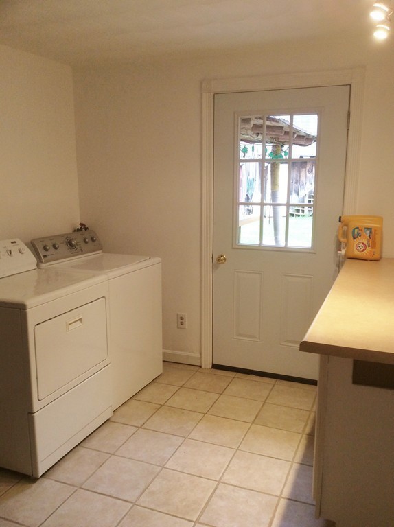 10 Porter Road Chelmsford, MA 01824 - Photo 9 of 29