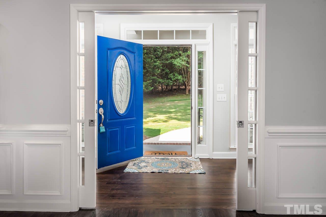 5501 Spring Bluffs Lane Raleigh, NC 27606 - Photo 4 of 25 Gallery Image 4