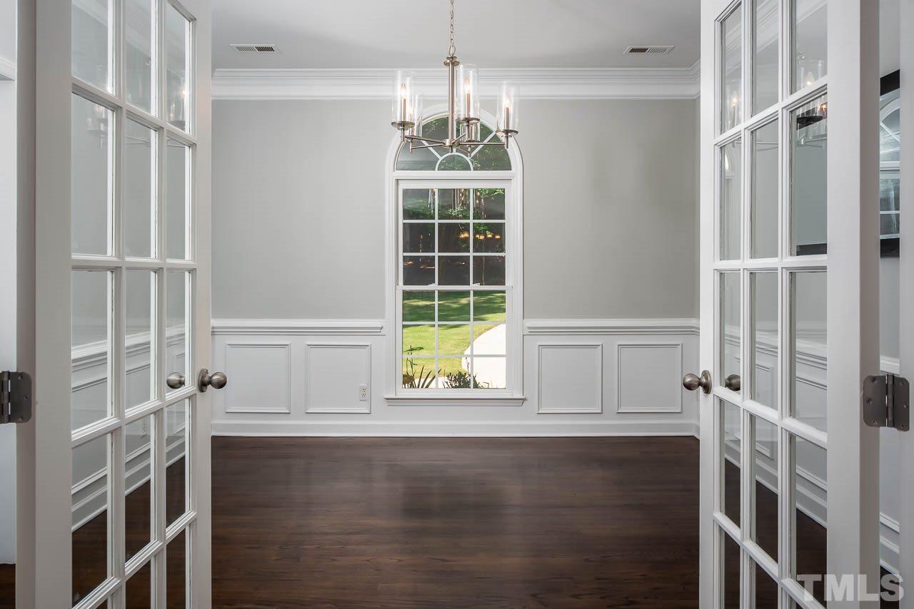 5501 Spring Bluffs Lane Raleigh, NC 27606 - Photo 8 of 25 Gallery Image 8