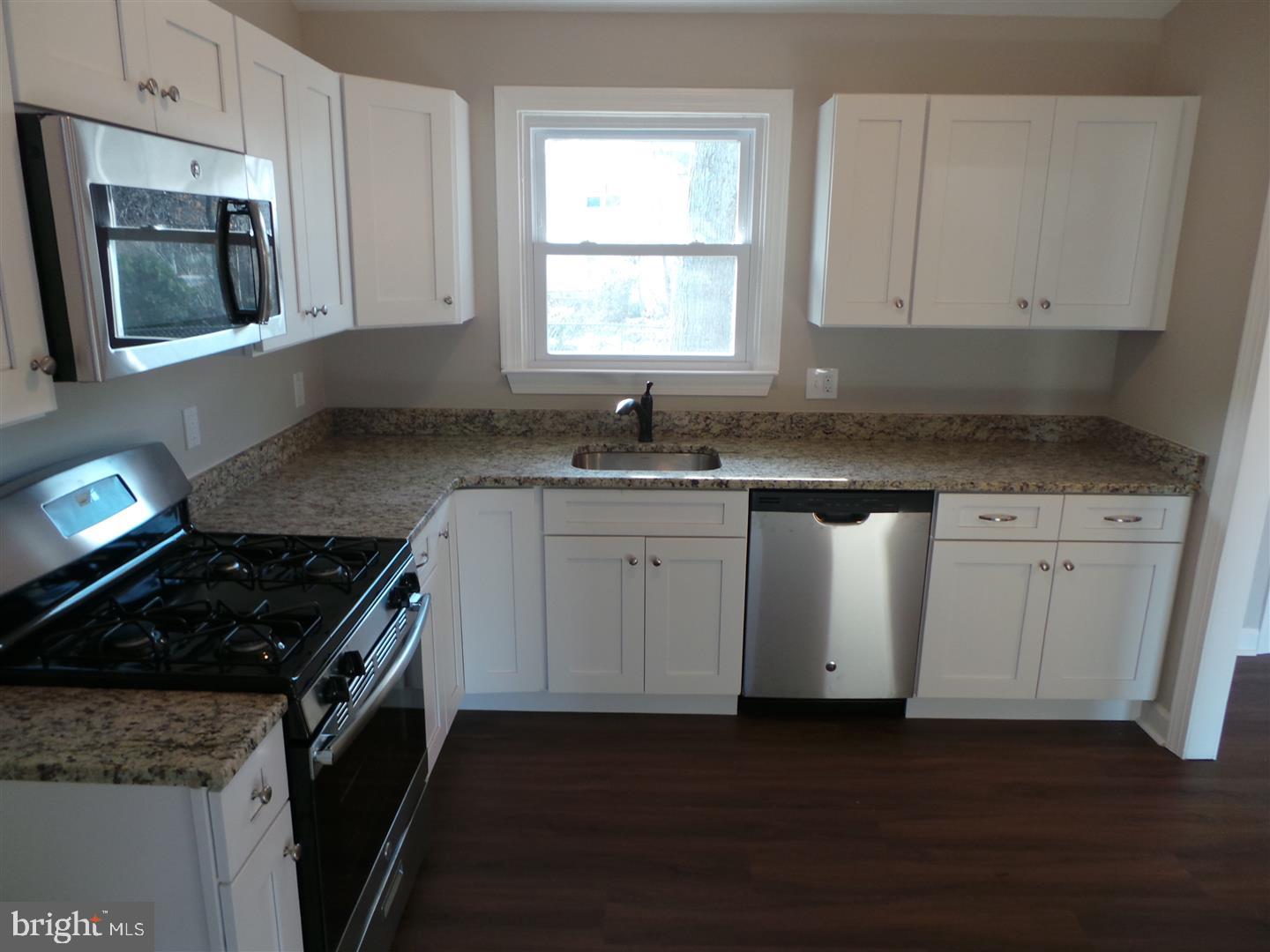 12 Pelham Road South Voorhees, NJ 08043 - Photo 4 of 20