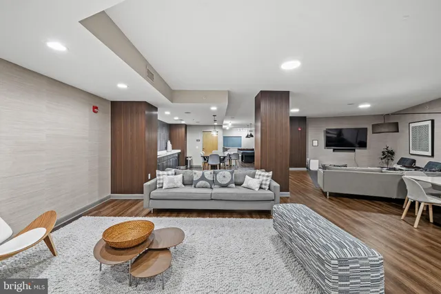 $479,900 | 400 Massachusetts Avenue Northwest, Unit 421, Washington, DC 20001