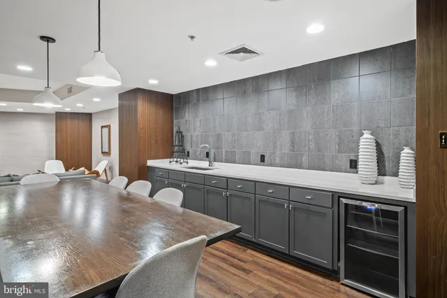 $479,900 | 400 Massachusetts Avenue Northwest, Unit 421, Washington, DC 20001