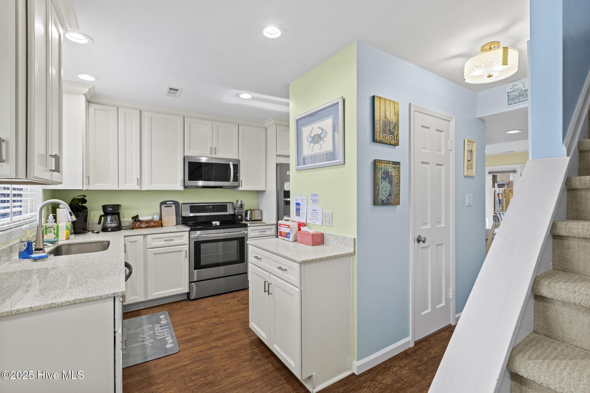 283 Salter Path Road, Unit 102 Pine Knoll Shores, NC 28512 - Photo 4 of 45 425A4451