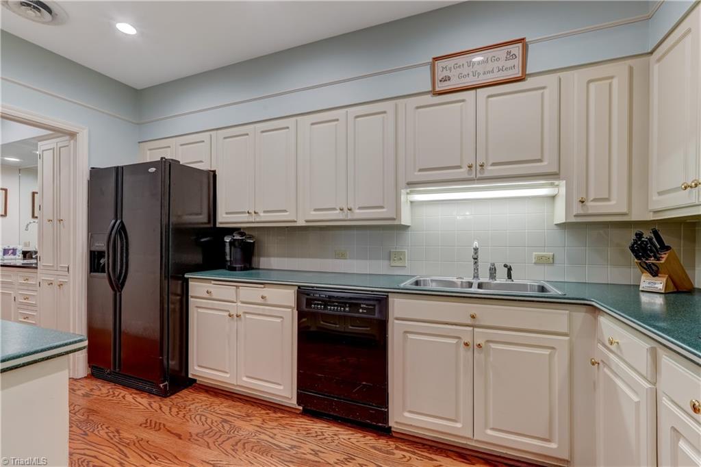301 Cascade Drive, Unit B2 High Point, NC 27265 - Photo 12 of 23