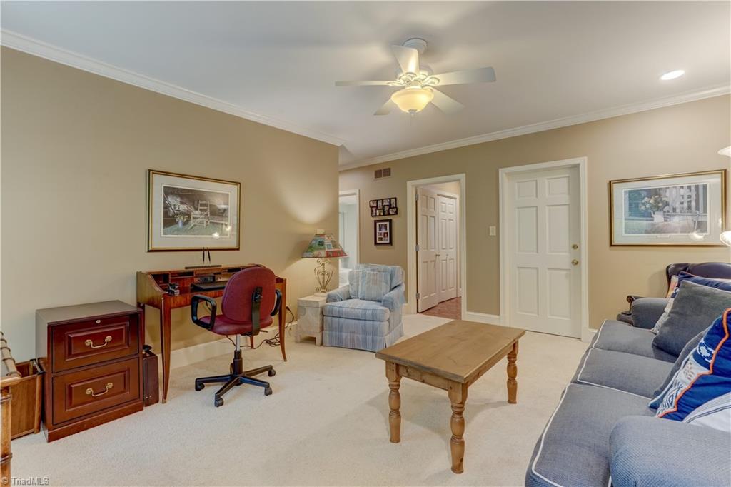 301 Cascade Drive, Unit B2 High Point, NC 27265 - Photo 20 of 23