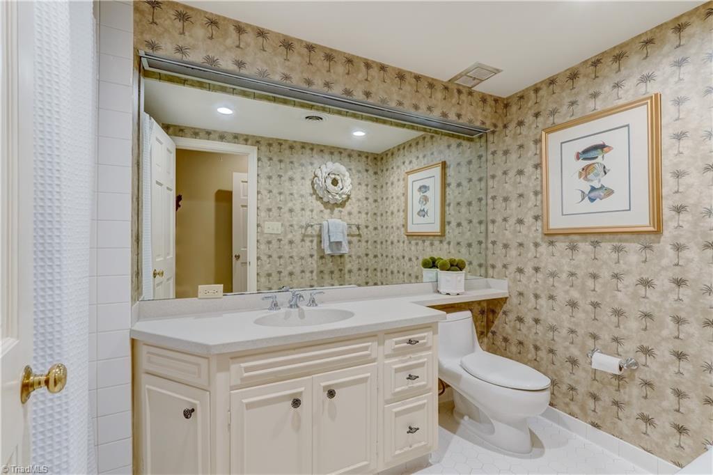 301 Cascade Drive, Unit B2 High Point, NC 27265 - Photo 22 of 23