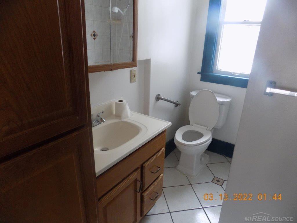 14538 East 9 Mile Road, Unit 1 Eastpointe, MI 48021 - Photo 9 of 10