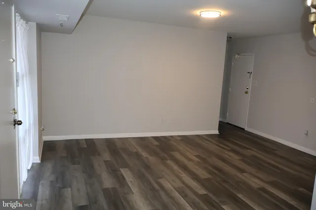 $2,200 | 4951 Americana Drive, Unit T6, Annandale, VA 22003