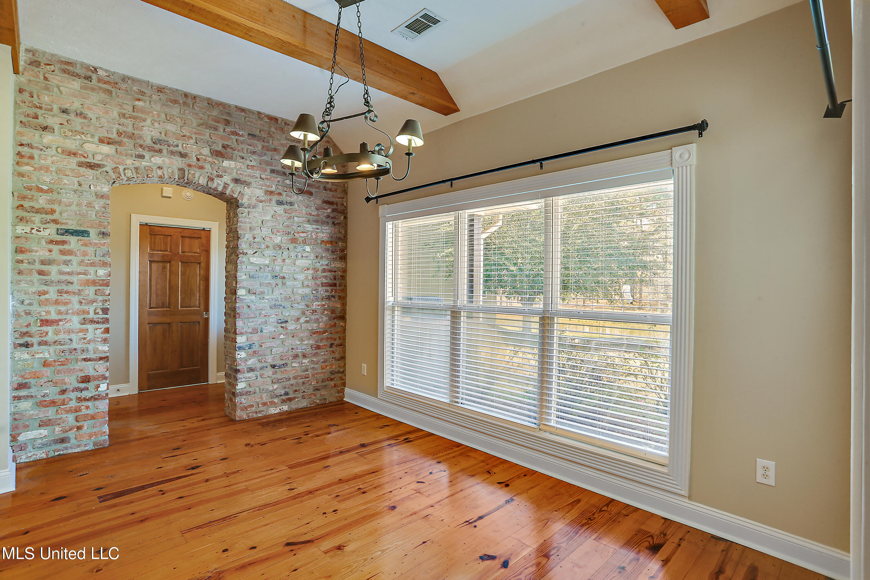 919 Ridgeside Drive Brandon, MS 39042 - Photo 15 of 38 dining room