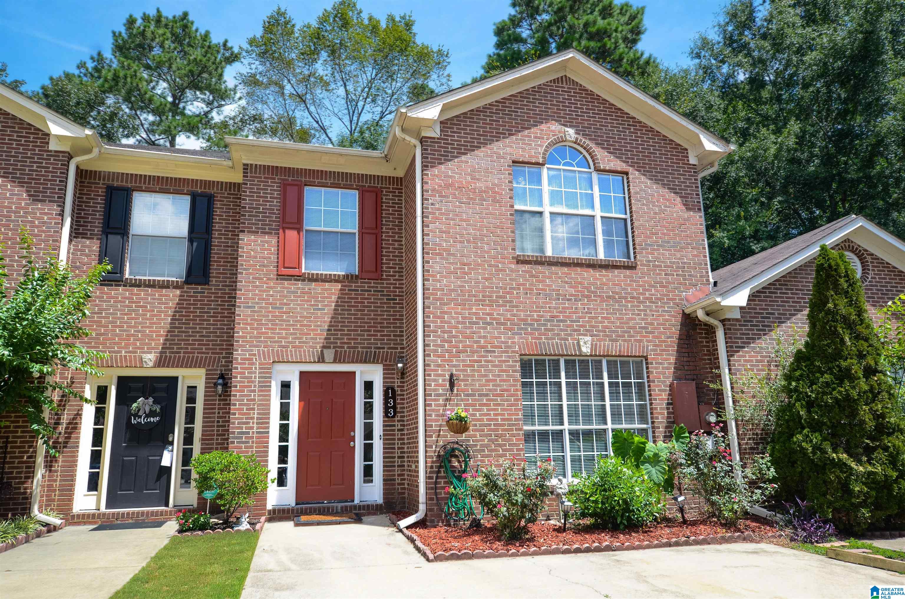 133 Timberleaf Circle Alabaster, AL 35007 - Photo 1 of 37