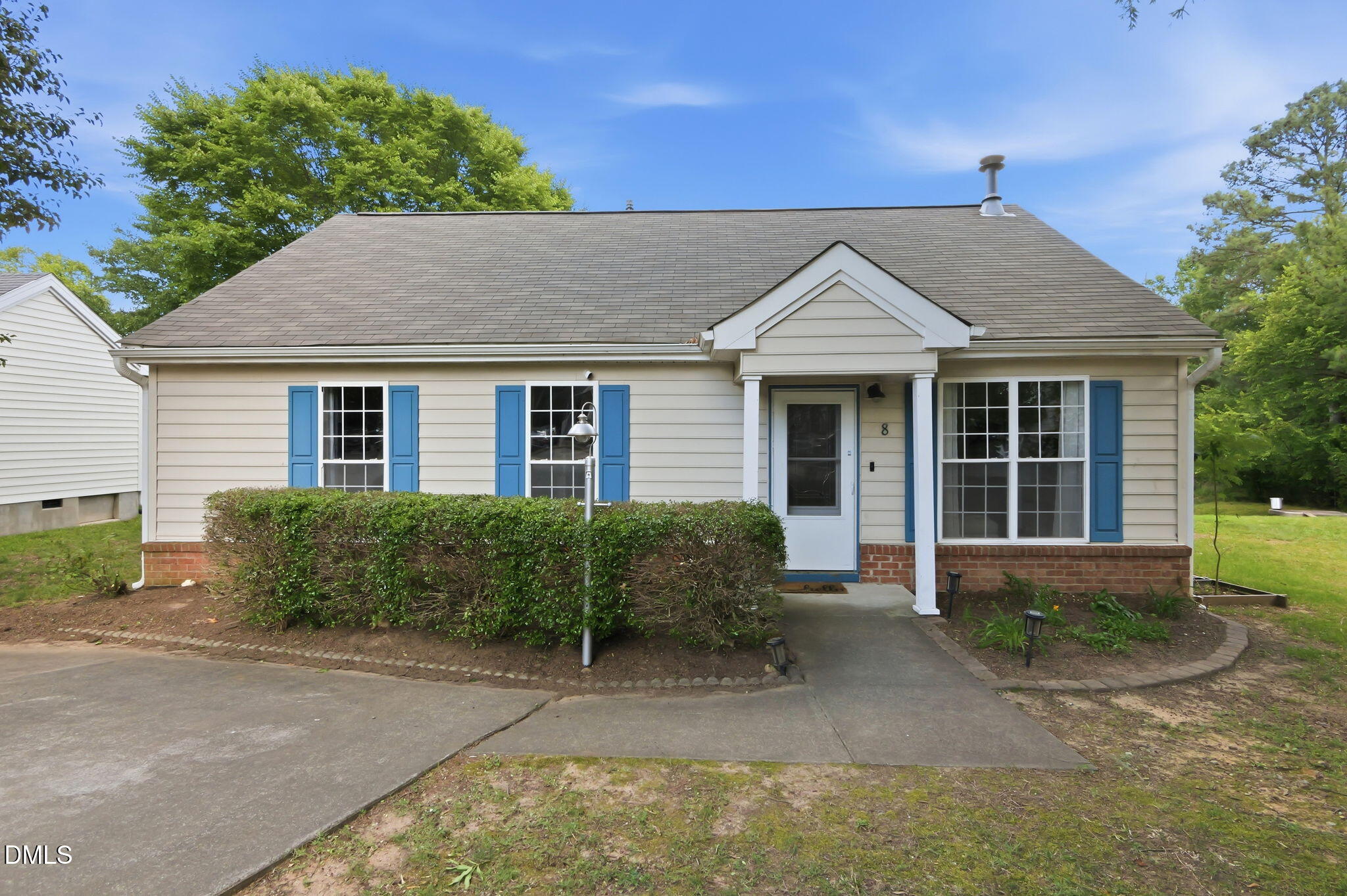 8 Byerly Court Durham, NC 27713 - Photo 3 of 30